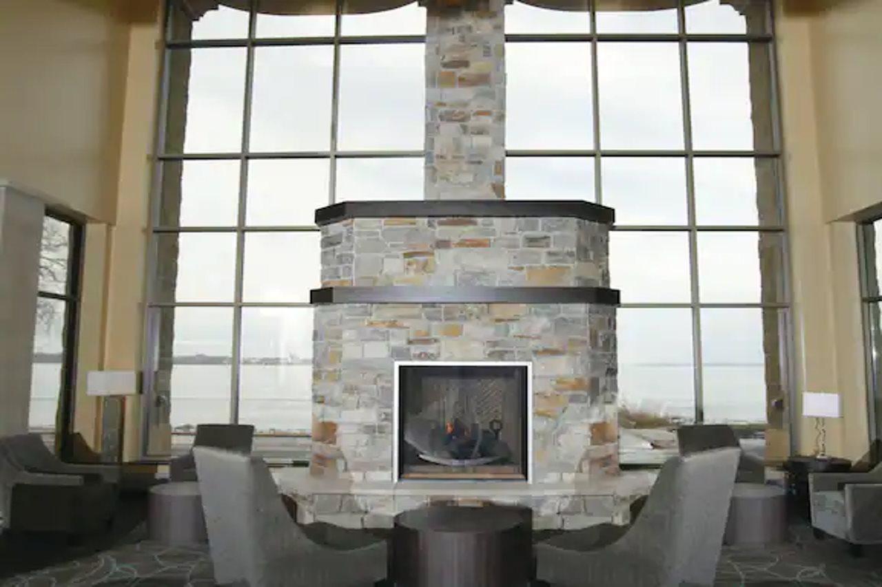 Doubletree By Hilton Bemidji Hotel Exterior photo