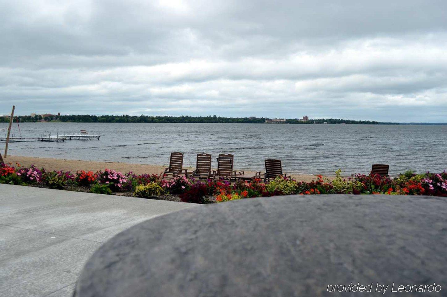 Doubletree By Hilton Bemidji Hotel Exterior photo
