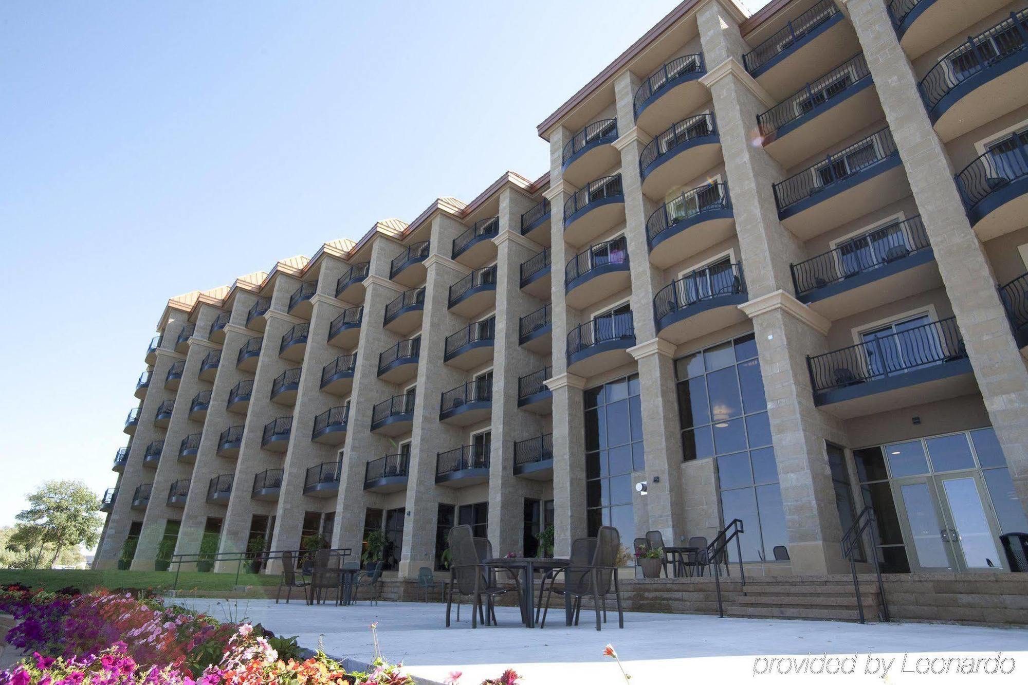 Doubletree By Hilton Bemidji Hotel Exterior photo